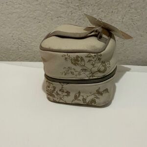 Raymond Waites Jewelry  & cosmetics case 4x4x4 in - New with tags